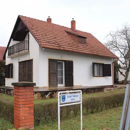 - Balaton 20304 Prázdninový dům *