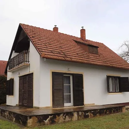 - Balaton 20304 Prázdninový dům