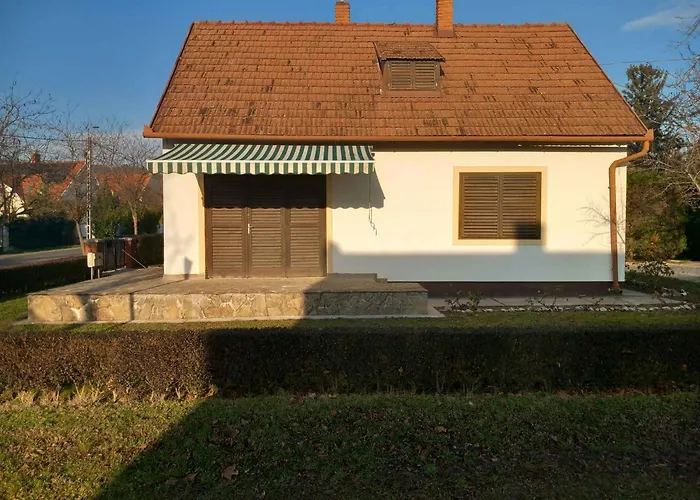 - Balaton 20304